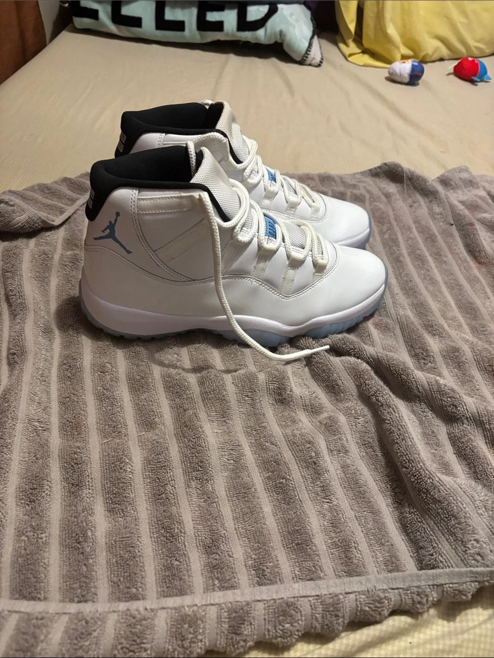 Jordan 11s